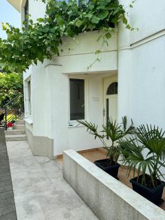 Nana-s Garden by City Center - Sarajevo - 9
