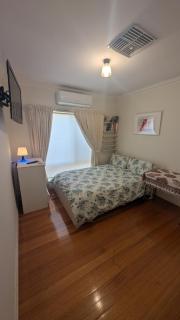 Lovely Spacious Home in a Quiet Court - Melbourne - 5