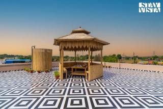 StayVista at Avanya Retreat with Bonfire, BBQ - Manesar - 6
