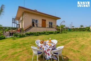StayVista at Avanya Retreat with Bonfire, BBQ - Manesar - 7