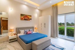 StayVista at Avanya Retreat with Bonfire, BBQ - Manesar - 3