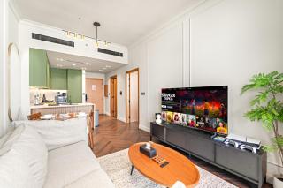 Cozy 1BR Apartment in JVC with Balcony, Pool & Gym - 8