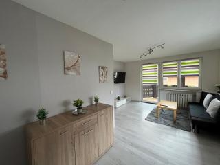 3-Raum Ferienwohnung zentral gelegen, möbliert - Niederorschel - 0