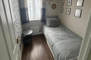 Trowbridge Close Long stay-parking-WiFi-Sleeps7 - 7