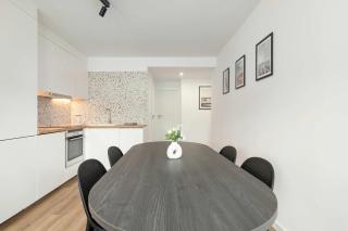 Spacious Apartment in Gdynia for 6 People by Noclegi Renters - Gdynia - 4