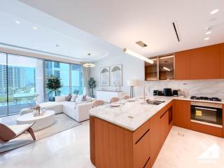 Seafront Serenity Palm Escape with Pool Access - 6