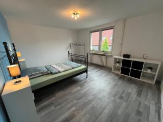 3-Raum Ferienwohnung zentral gelegen, möbliert - Niederorschel - 7