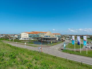 Apartment by Dutch Coast with Dune Views - Julianadorp - 1