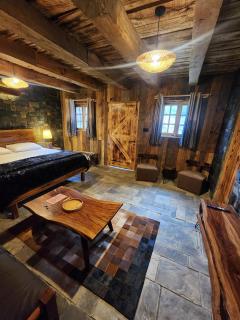 The Adventurers Resort - - 5