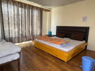 Highway Inn Guest House - Leh - 1