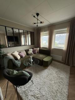 Scenic Apartment, Free Parking & Near Center - Tromsø - 8