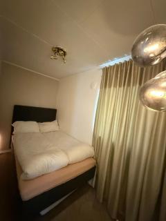 Scenic Apartment, Free Parking & Near Center - 3