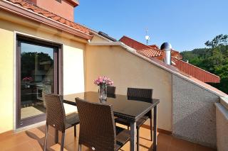 GALIHOST - Ático con piscina y vistas en Sanxenxo - 2