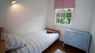 Fort Victoria Cottages - Solent Cottage - 2