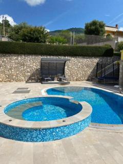 Hara Villa - Bijela - 0