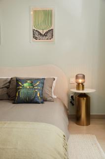 Beachside Calm 1BR - Pool, Gym & Stylish Retreat in Prime Dubai Spot - 2