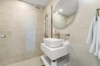 FIRST CLASS 2BR Cozy City Retreat - 3