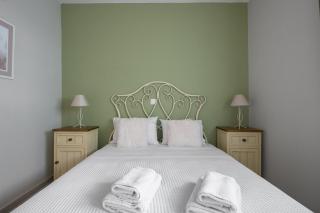 Siviri Malena House by Luxlikehome - 5