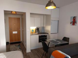 Central apartment with a balcony - Lahti - 3