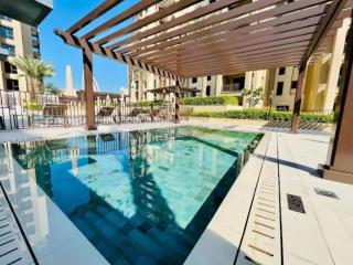 FIRST CLASS 1BR Classic Luxe Getaway - 1