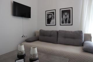 iliana's apartment 3 - 8