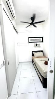 Sky Trees Bukit Indah AEON 2BED 5pax netflix Aircond - 2