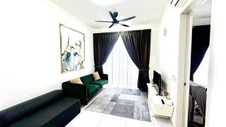Sky Trees Bukit Indah AEON 2BED 5pax netflix Aircond - Johor Bahru - 9