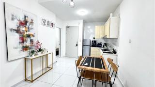 Sky Trees Bukit Indah AEON 2BED 5pax netflix Aircond - Johor Bahru - 1