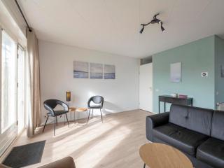 Beachside Escape w Terrace - 2