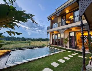 NEW! Escapades Mansion - 4BR in Seseh - - 0