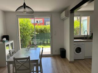 Appartement cosy avec jardin, jacuzzi et tram à 2 min - Quartier calme - 8