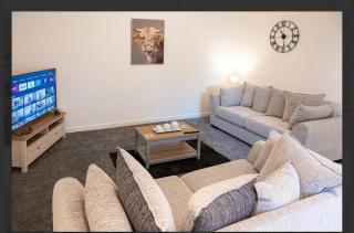 Central Mews Free Wi-Fi-Parking-Contractors - Newton Stewart - 0
