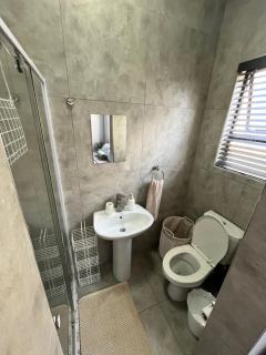 Sunbird self-catering 3 - Windhoek - 8