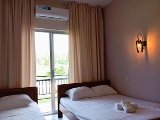 Adamidis Apartments - Paralía Skotínis - 0