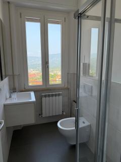 Ampio appartamento fino a 9 persone sulle colline della Spezia, vista panoramica sul Golfo - 10 minuti dal centro città 16 da Sarzana e Lerici - Carozzo - 5