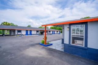 Alamo Oasis Inn and Suites By OYO San Antonio - San Antonio - 7