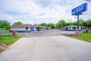 Alamo Oasis Inn and Suites By OYO San Antonio - San Antonio - 0