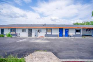 Alamo Oasis Inn and Suites By OYO San Antonio - 2