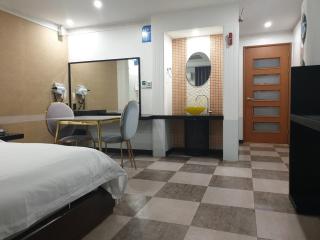 Hotel The Fine - - 9