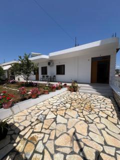 Glow Two Bedroom Apartment - Ksamil - 1