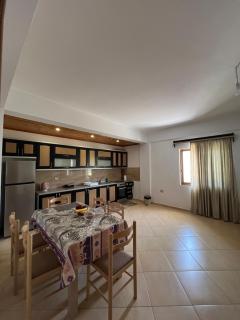 Glow Two Bedroom Apartment - Ksamil - 2