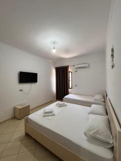 Glow Two Bedroom Apartment - Ksamil - 4