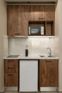 Aristotle Spot, City View Apartment by BiNoBi! - 9