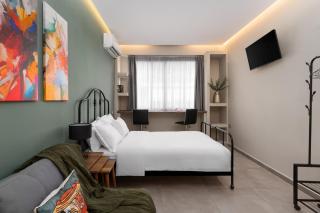 Aristotle Spot, City View Apartment by BiNoBi! - 1