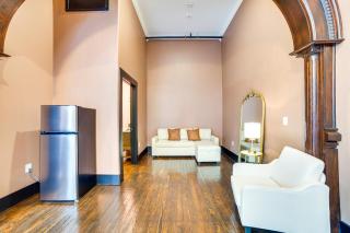 Heart of Downtown Marshall Boutique Studio Stay! - Marshall - 5