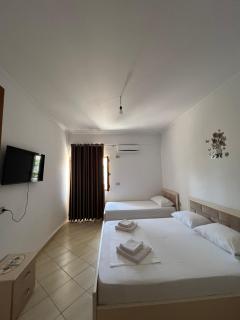 Glow Two Bedroom Apartment - Ksamil - 8