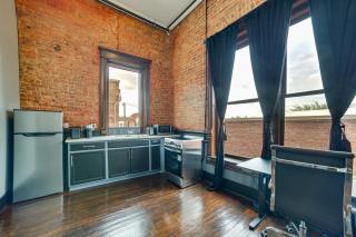 Explore Downtown Marshall Historic Studio Getaway - Marshall - 4