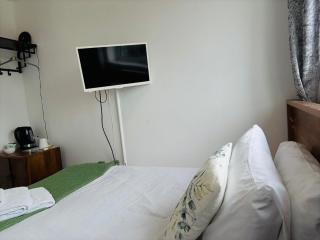Captain Howey Hotel - New Romney - 8