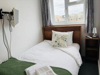 Captain Howey Hotel - New Romney - 9