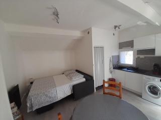 Charmant studio a Bois le Roi avec parking prive - 1